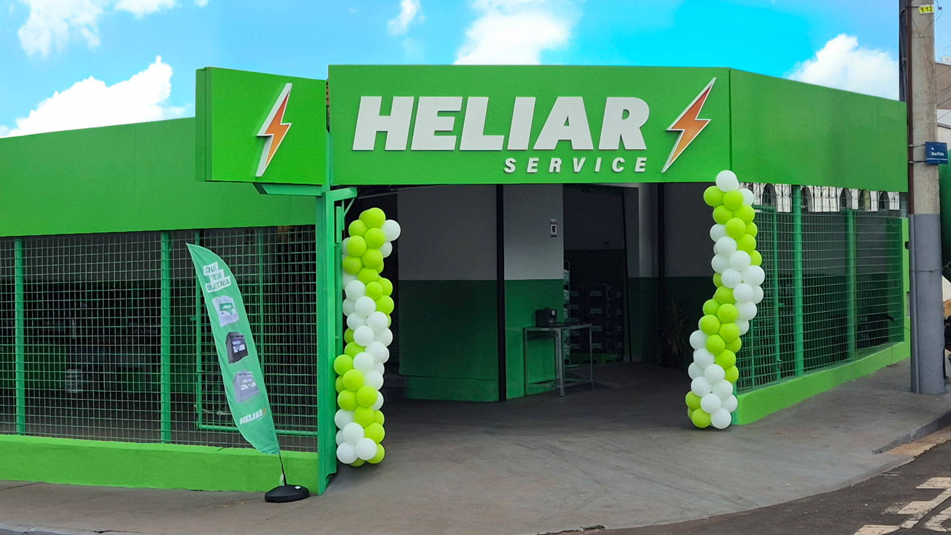 01.loja_heliar_service_atendimento_troca_bateria_automotiva_motos