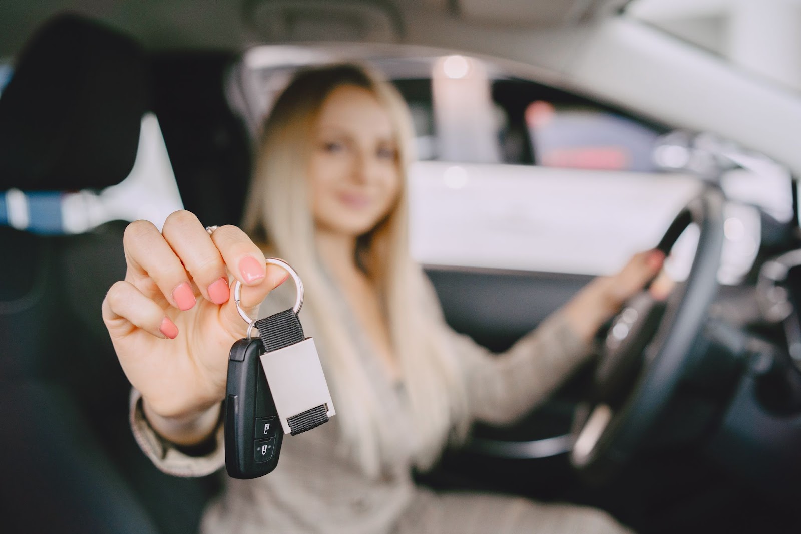 Carro guinchado: saiba o que fazer nessa situação! | Baterias Heliar