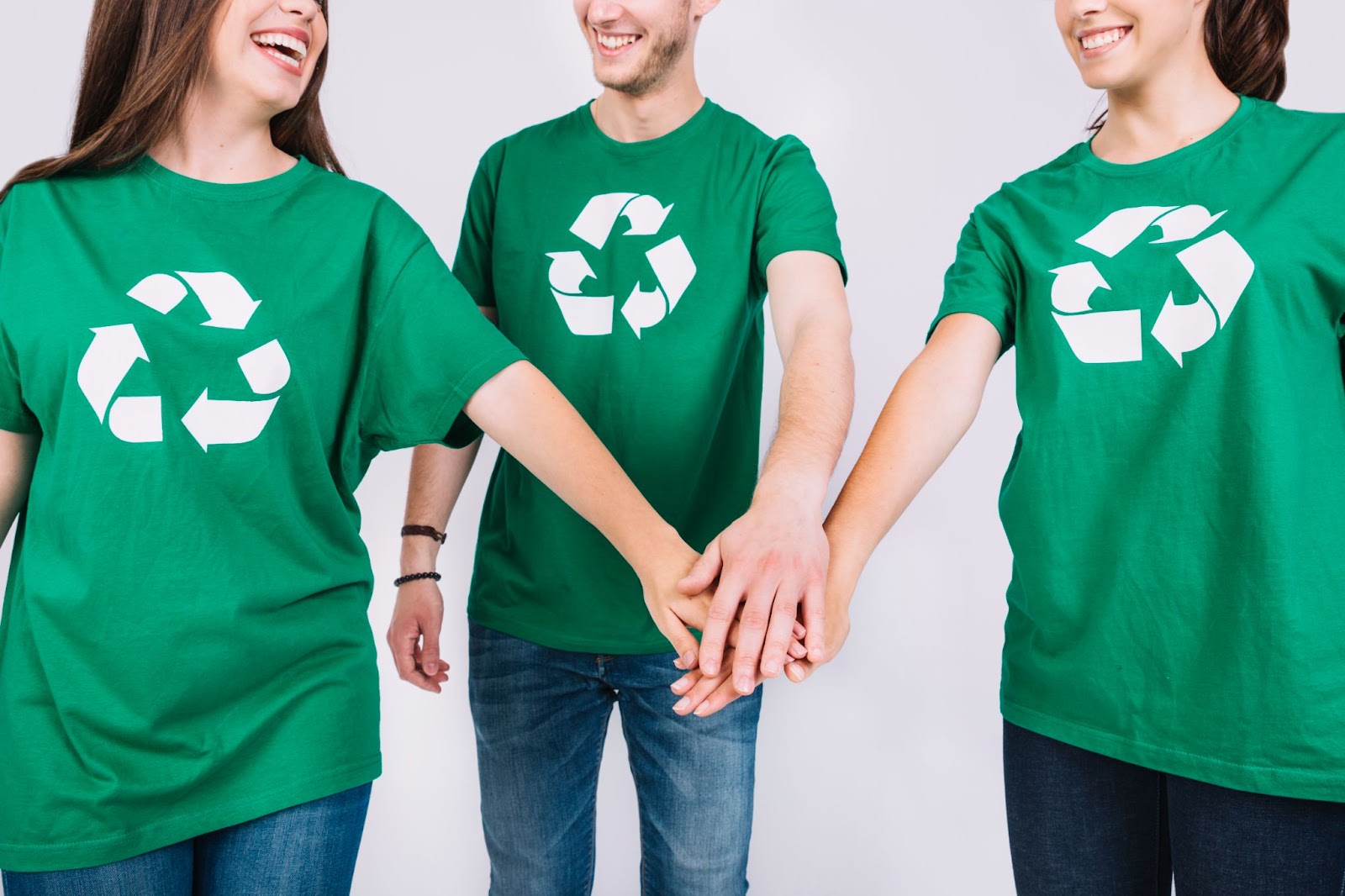 Você sabe como é feita e conhece a importância da reciclagem de baterias para o meio ambiente? Confira tudo no blog da Heliar!