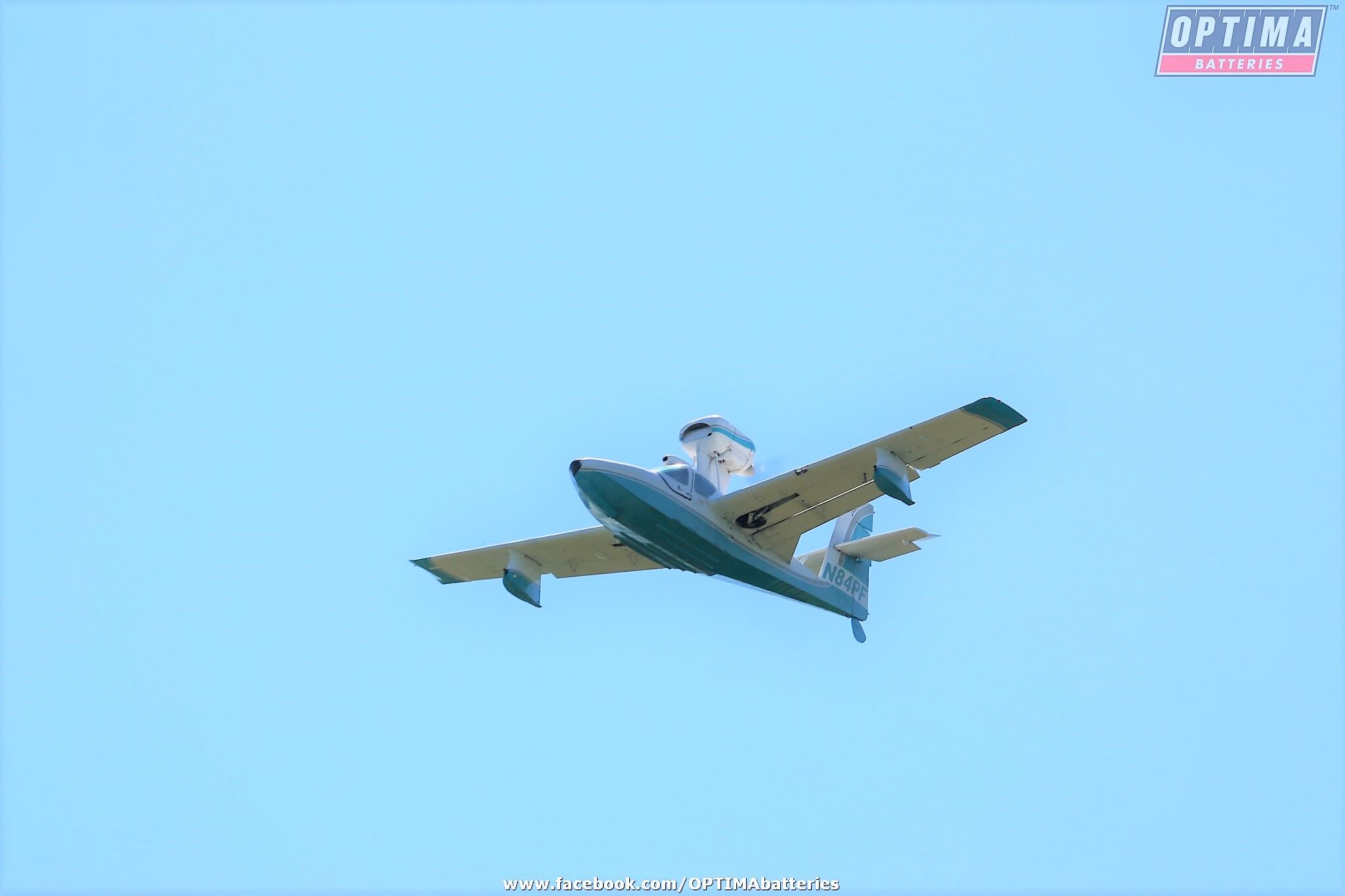 Can a Seaplane Land on Land?