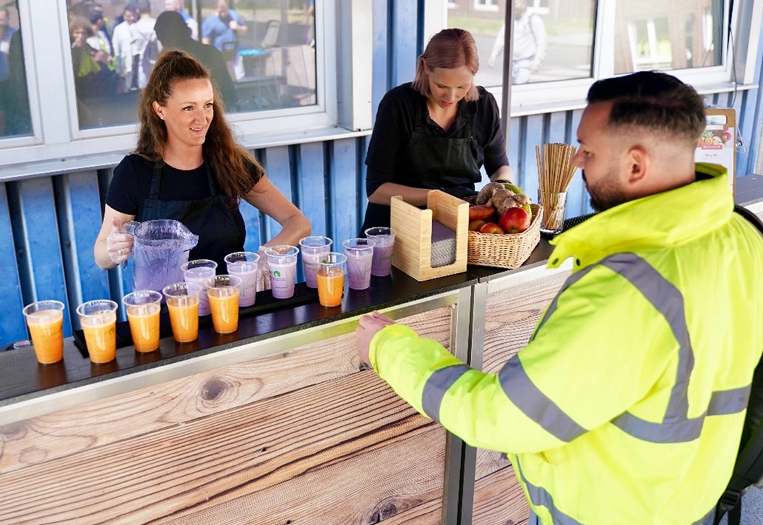 Fresh smoothies as a thank you to our hard-working team